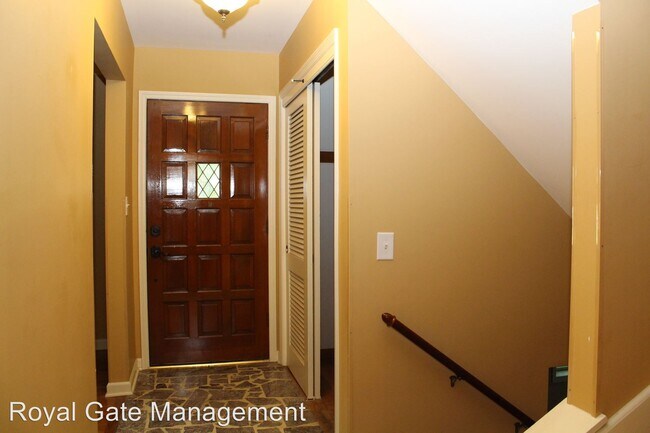 Building Photo - 3 br, 2.5 bath House - 9423 Connell Drive