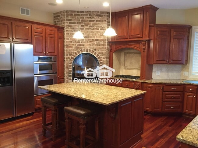 Foto del edificio - 2470 Arnold Palmer Dr