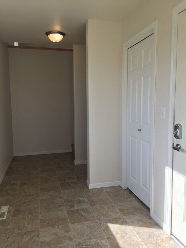 Foto del edificio - 3 Bed 3 Bath Twin Home