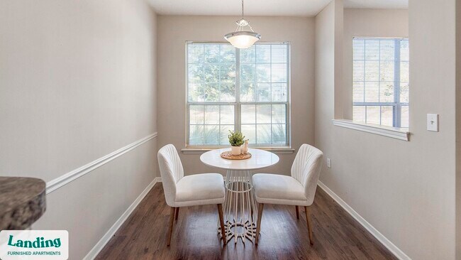 Foto del edificio - 7865 Grove Ct W