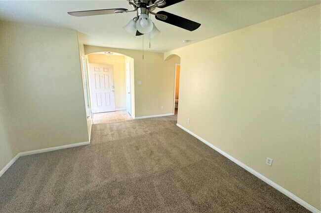 Building Photo - 6348 Austinville Dr