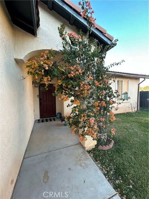 Foto del edificio - 12812 Westbury Dr