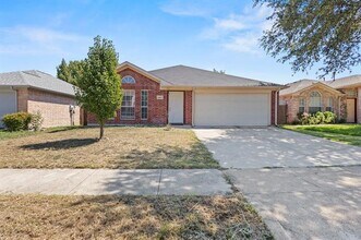 Building Photo - 6003 Flyers Ln