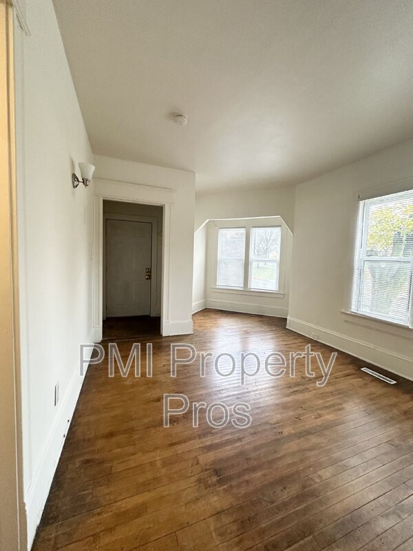 Building Photo - 3948 W Galena St