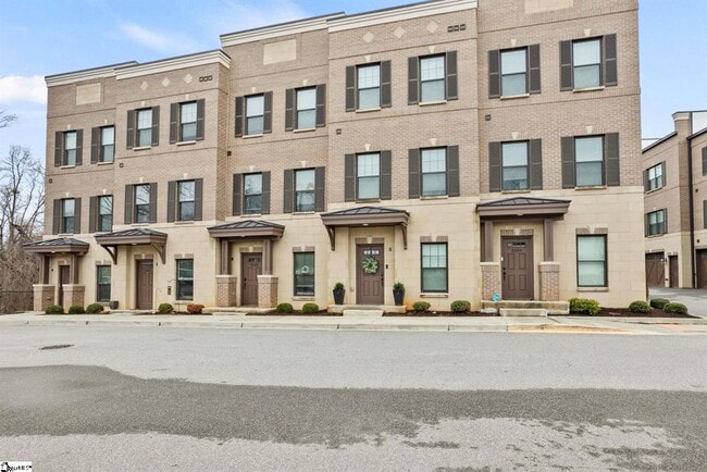Building Photo - 1505 E North St