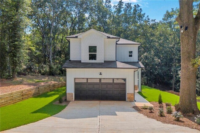 Building Photo - 155 Carey St