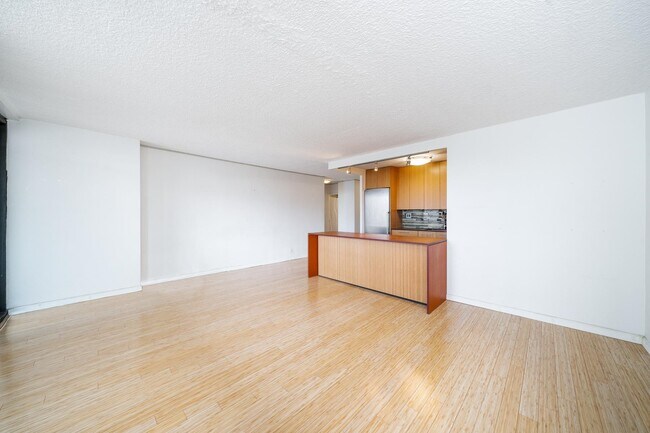 Foto del edificio - 280 Marin Blvd