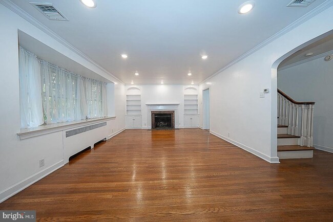 Foto del edificio - 714 Greythorne Rd
