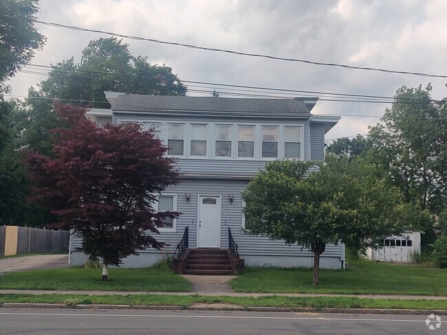Building Photo - 131 Broad St