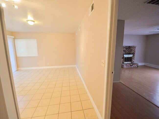 Foto del edificio - 4712 Ashbrook Pl