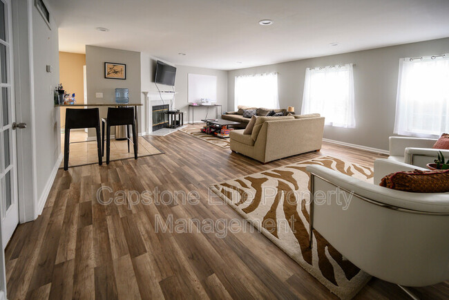 Building Photo - 12 Krueger Ct