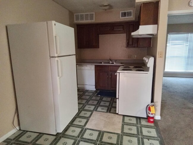 Foto del edificio - 102 Edwards St