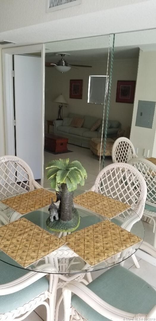 Foto del edificio - 2600 SE 12th Pl