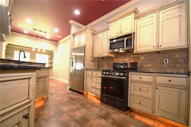 Foto del edificio - 3000 SW Pine Valley Rd