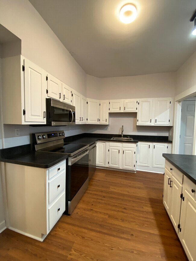 Kitchen - 95 Milton Ave