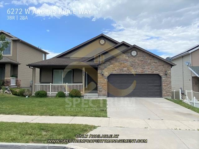 Foto principal - No Deposit Option! 3 BD/2 BA Home in WVC