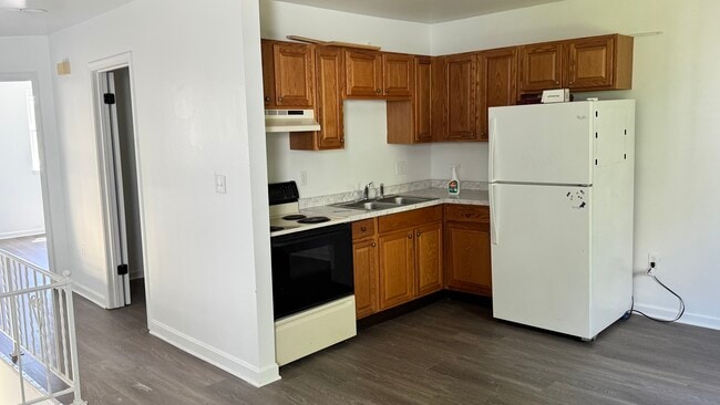 Building Photo - 3709 Tiffany Dr
