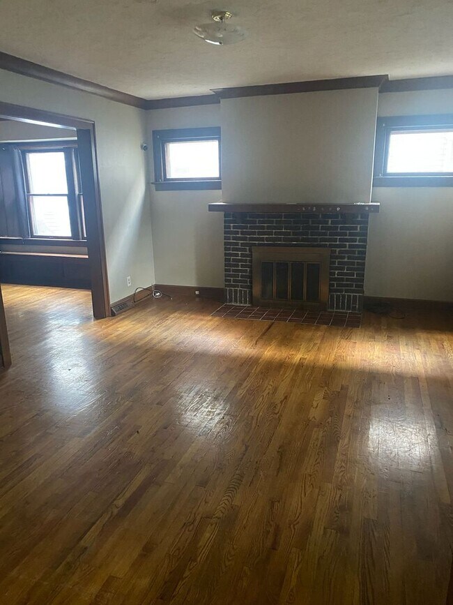 Building Photo - 2179 Edgewood Rd