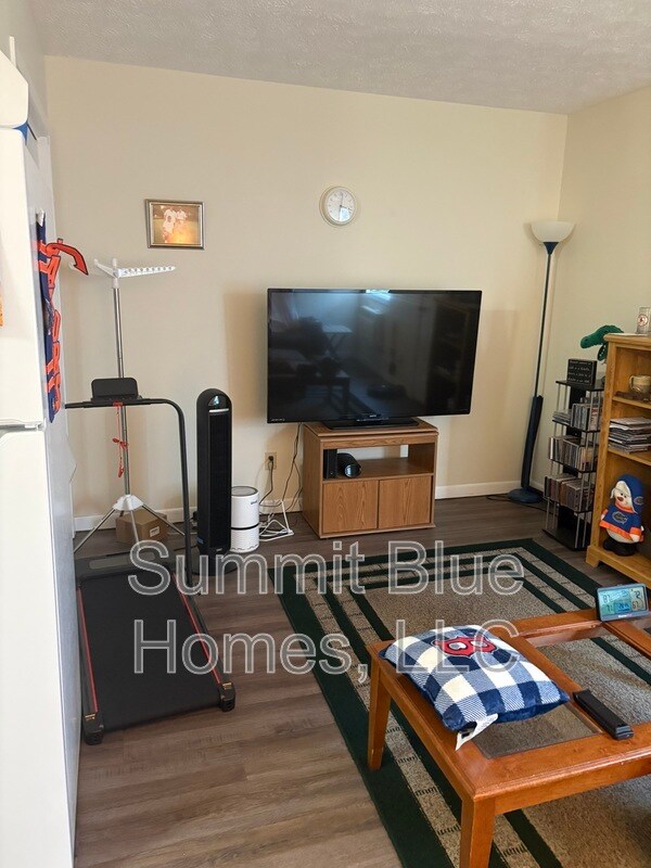 Foto del edificio - 3953 Kent St