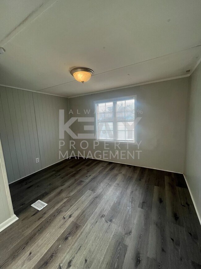 Foto del edificio - 2 Bedroom, 1 Bathroom Rental Home Now Avai...
