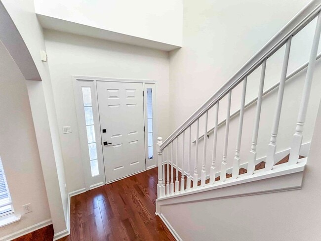 Foto del edificio - Fantastic 3 BR/2.5 BA Traditional on Full Unfinished Basement in Austell!