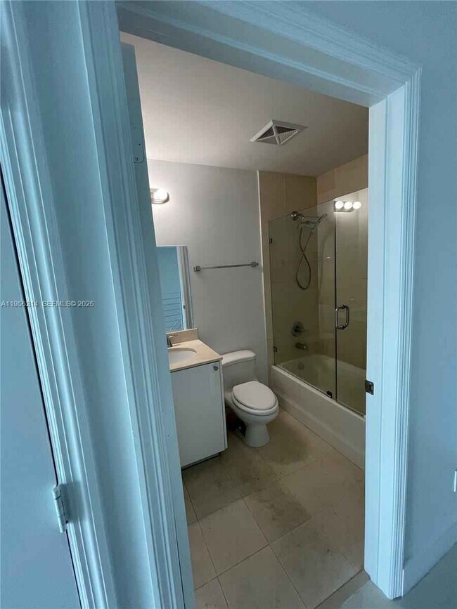 Foto del edificio - 60 SW 13th St