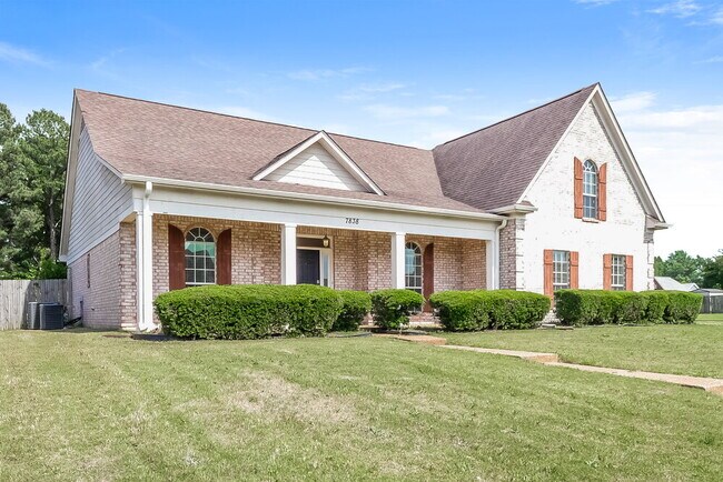 Foto del edificio - 7838 Alexanders Crossing Dr