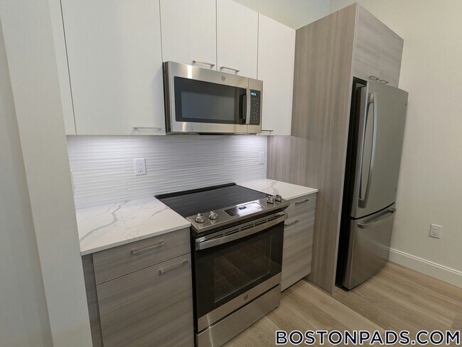 Foto del edificio - 1079 Commonwealth Ave