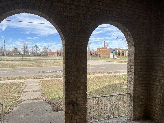 Foto del edificio - 2 Bedroom duplex close to downtown OKC