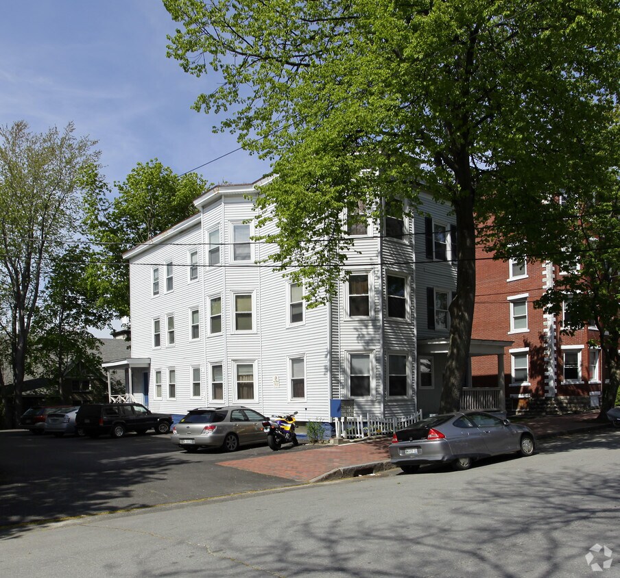 Primary Photo - 17 Grant St