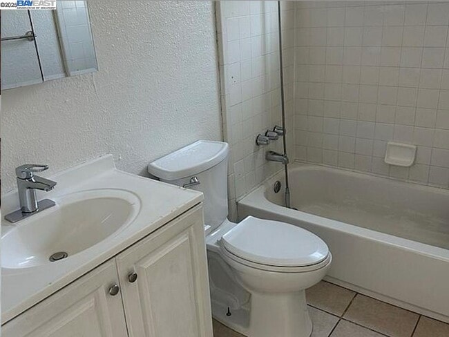 Foto del edificio - 1434 Loeffler Ln