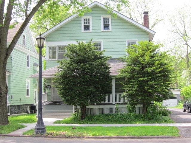 Exterior - 744 Allen St