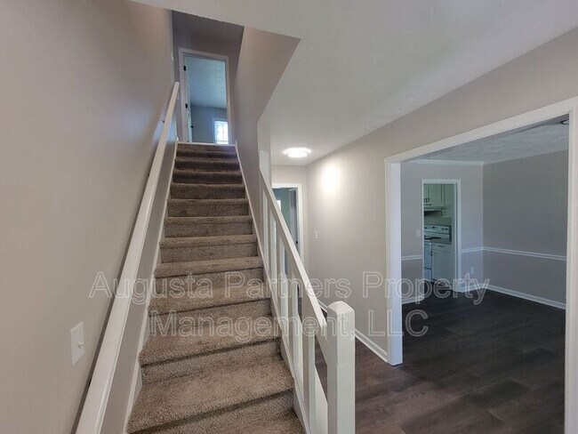Foto del edificio - 428 Pleasant Home Rd
