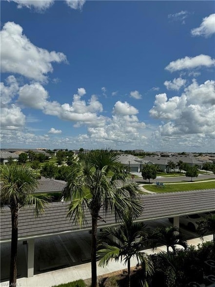 Foto del edificio - 6034 National Blvd