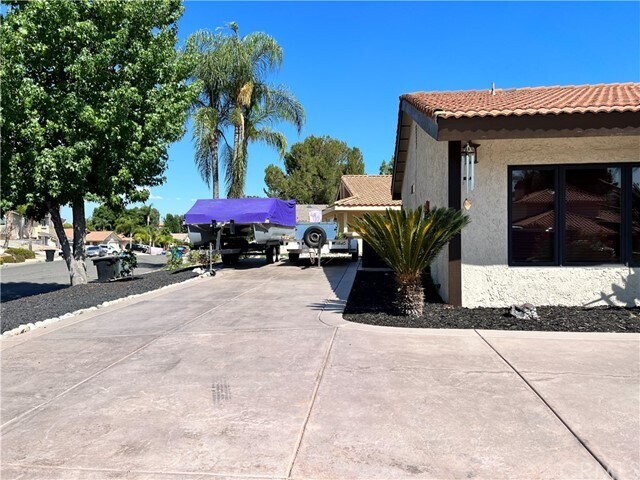 Building Photo - 30012 Swan Point Dr