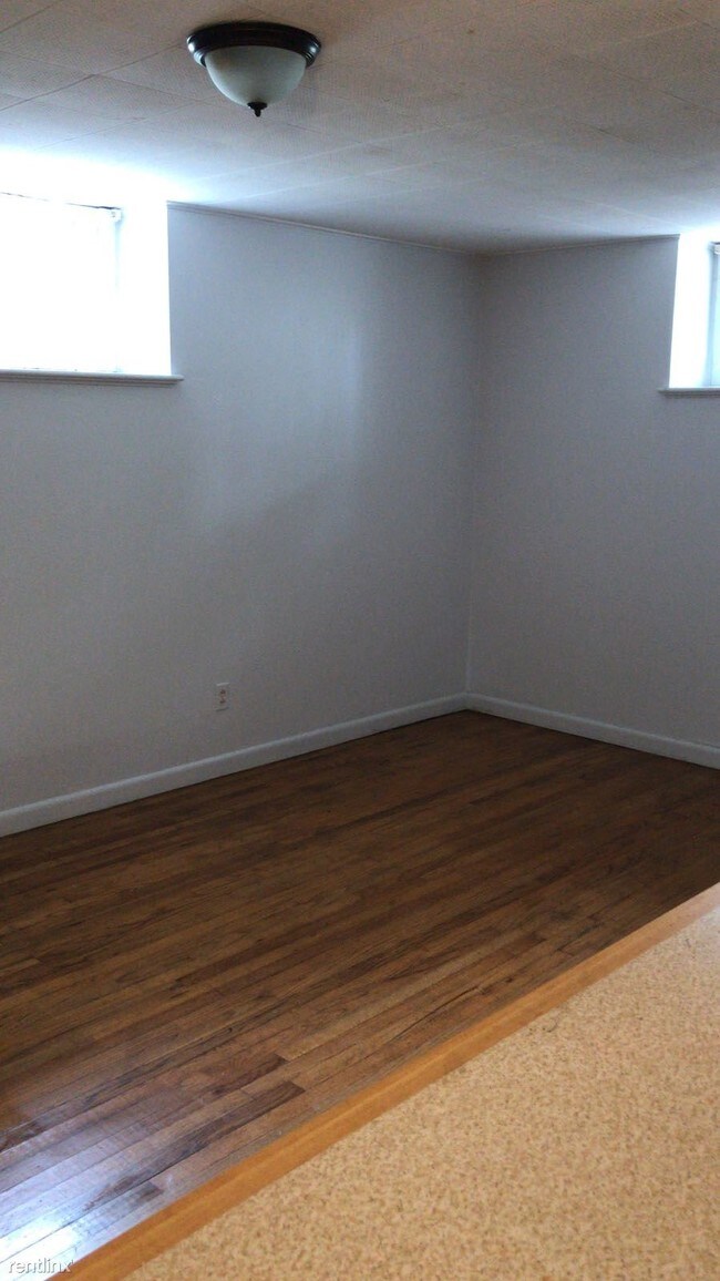 Building Photo - 1 br, 1 bath  - 244 Sherman Ave Unit B