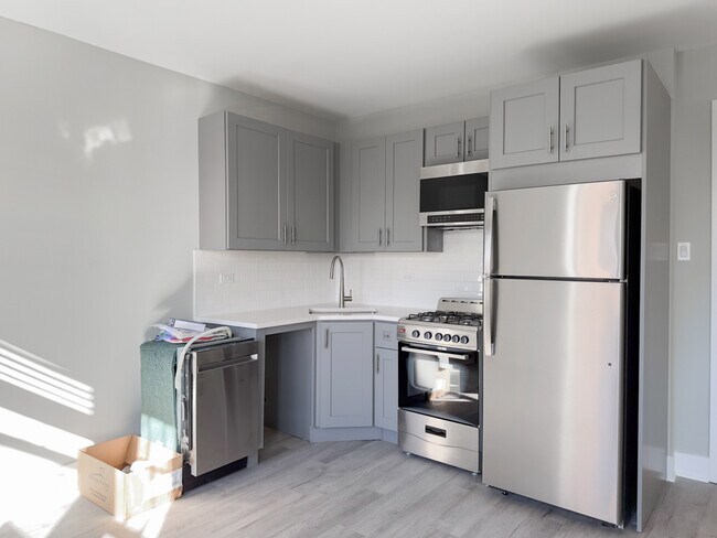 Foto del edificio - 378 Hazel Ave