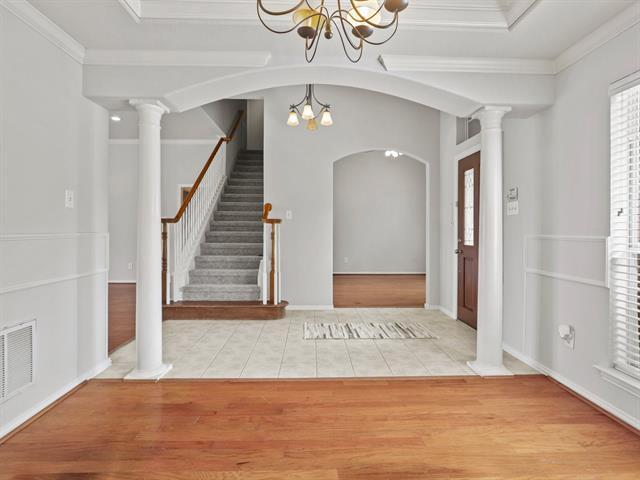 Primary Photo - 7660 Bridlewood Ct