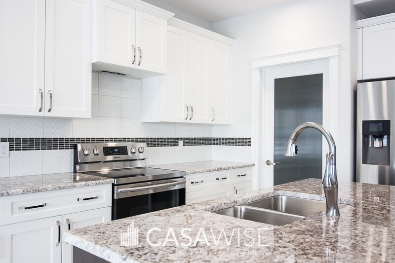 Photo principale - 8165-222A 222a St NW