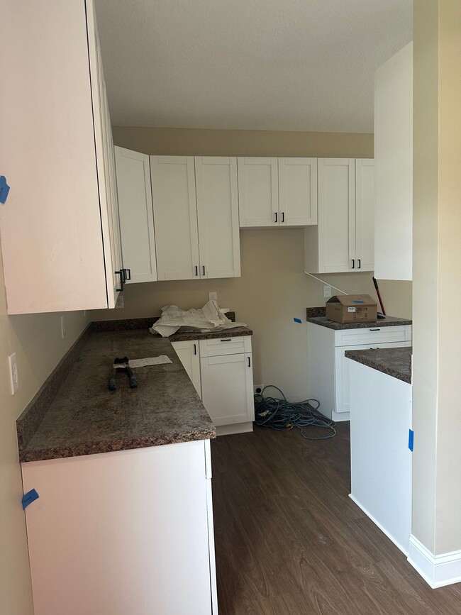 Foto del edificio - 2247 Parkin Rd