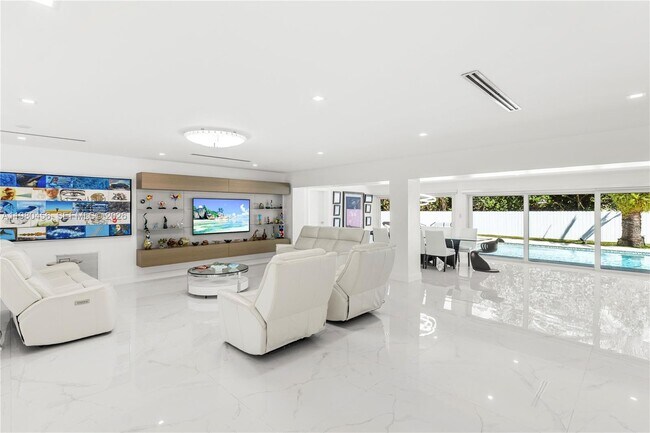 Foto del edificio - 12401 SW 72nd Ave