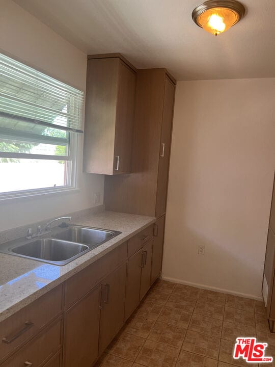 Building Photo - 4277 Tujunga Ave