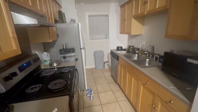 Foto del edificio - 3605 Steck Ave