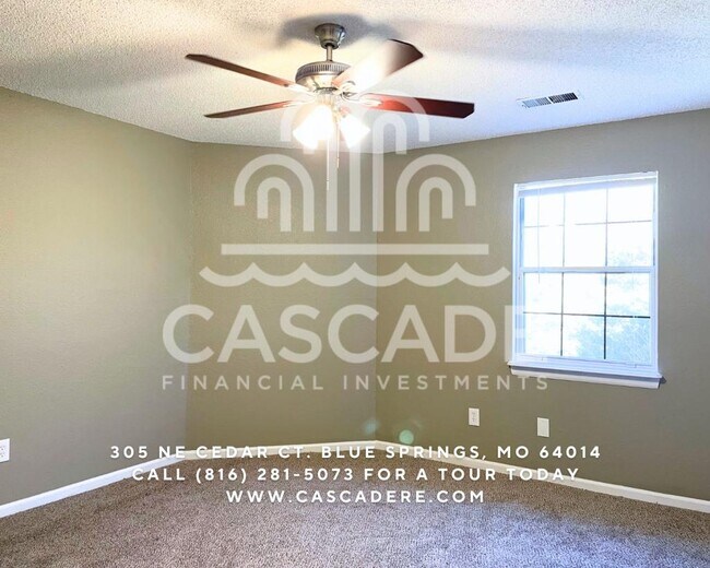 Foto del edificio - 305 NE Cedar Ct