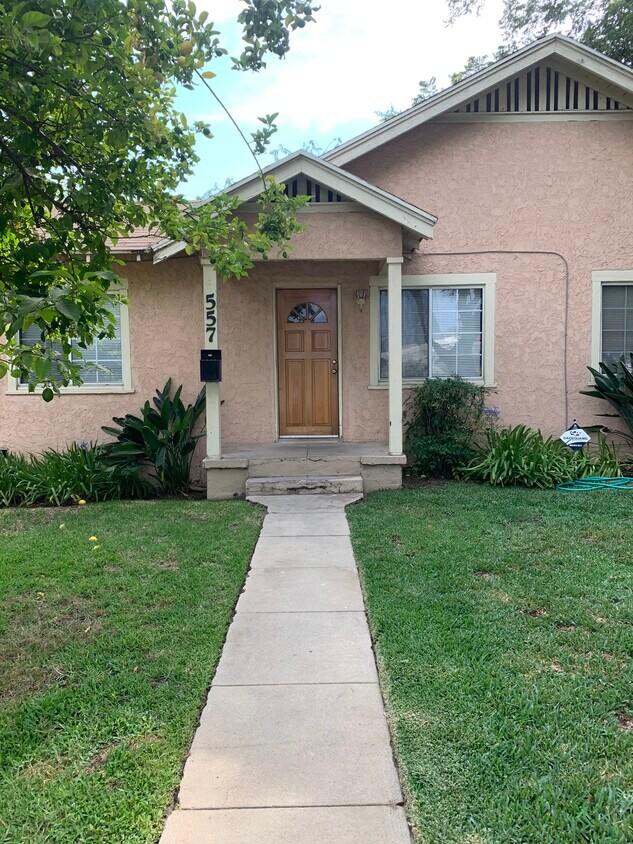 front door - 557 Lincoln Ave