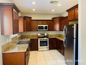 Building Photo - 6882 Majestic Palm Dr Building Photo - 6882 Majestic Palm Dr