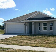 Building Photo - 665 Lantana St