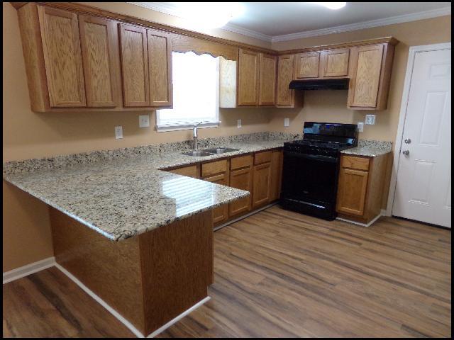 Building Photo - 6455 Lilac Dr