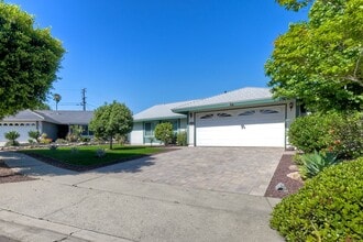 Building Photo - 344 Rancho Vista Pl