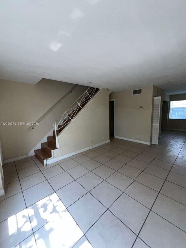 Foto del edificio - 4625 NW 9th Dr